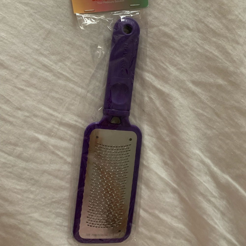 Metal foot file